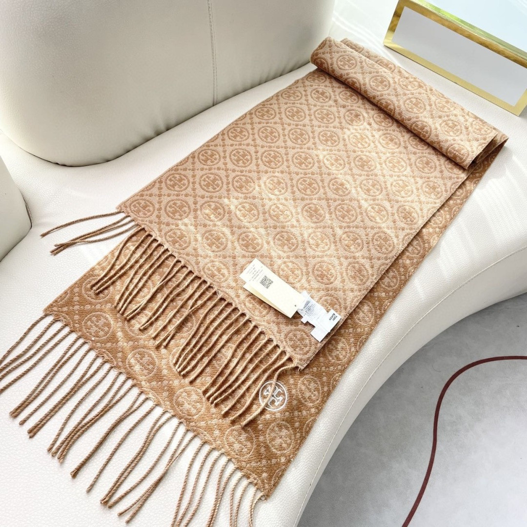 🆕   专柜同步！TORY BURCH 【托里伯奇长巾】很幸运拿到這个品牌的东西，真的不多见，很少在国內做订单，款式真的