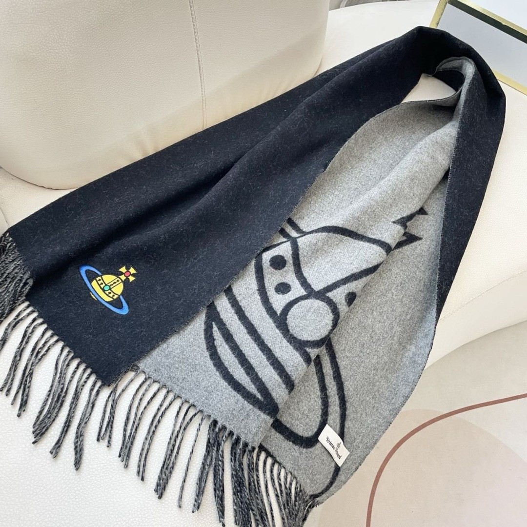 英国朋克教母“西太后Vivienne Westwood”最爱的土星❗❗从精神上，Vivenne Westwood才是最能