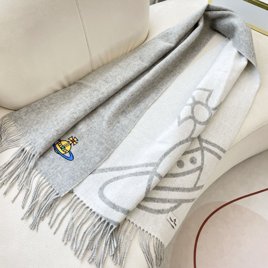 英国朋克教母“西太后Vivienne Westwood”最爱的土星❗❗从精神上，Vivenne Westwood才是最能