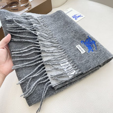 王牌口碑burberry深度水波纹经典羊绒格子围巾‼专柜最新品相,目前专柜都换上了新标👍经典中的经典.全品相‼其他什么F 王牌口碑burberry深度水波纹经典羊绒格子围巾‼专柜最新品相,目前专柜都换上了新标👍经典中的经典.全品相‼其他什么F