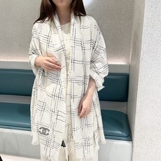 香奈儿💋新款到😍手慢🈚️抢‼️‼️👏💙顶级原单正品旷世绝美顶级高端货👼【绝对值得珍藏👍】👏香奈儿绝美百搭款💋专柜限量哦‼ 香奈儿💋新款到😍手慢🈚️抢‼️‼️👏💙顶级原单正品旷世绝美顶级高端货👼【绝对值得珍藏👍】👏香奈儿绝美百搭款💋专柜限量哦‼