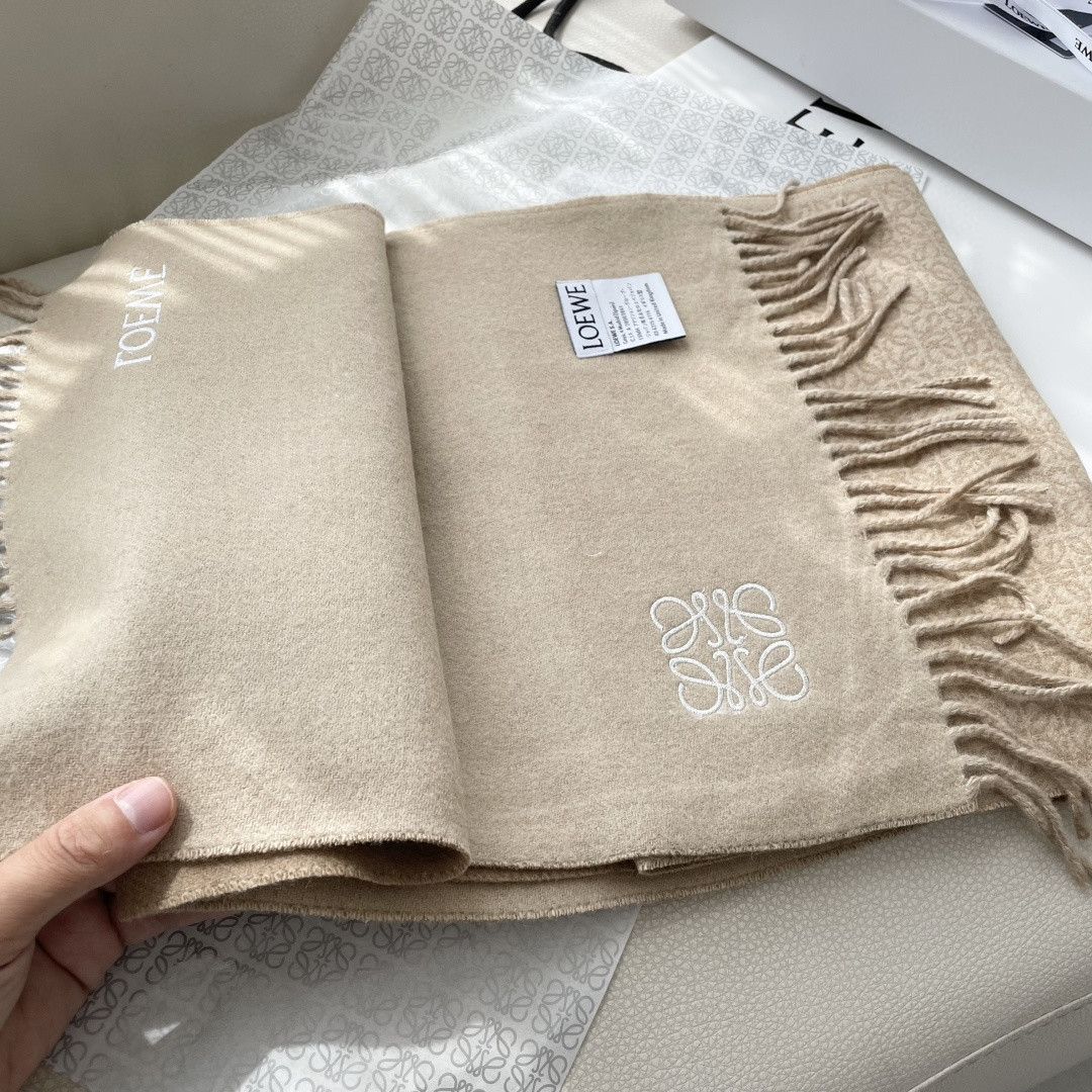 👑👑顶级原单中性款‼️罗意威 很幸運拿到這個品牌的東西,真的不多見,很少在國內做訂單,款式真的少的可怜❗️❗️❗️羅意威 👑👑顶级原单中性款‼️罗意威 很幸運拿到這個品牌的東西,真的不多見,很少在國內做訂單,款式真的少的可怜❗️❗️❗️羅意威