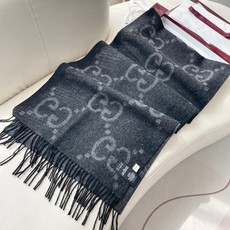 Gucci · 古奇经典羊绒披肩围巾❗来个硬货.麻溜的安排上.纯正出口❗原订单已经交货一批,其中一批刚过海关,直蹦英国 Gucci · 古奇经典羊绒披肩围巾❗来个硬货.麻溜的安排上.纯正出口❗原订单已经交货一批,其中一批刚过海关,直蹦英国