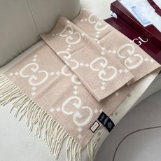 Gucci · 古奇经典羊绒披肩围巾❗来个硬货.麻溜的安排上.纯正出口❗原订单已经交货一批,其中一批刚过海关,直蹦英国 Gucci · 古奇经典羊绒披肩围巾❗来个硬货.麻溜的安排上.纯正出口❗原订单已经交货一批,其中一批刚过海关,直蹦英国