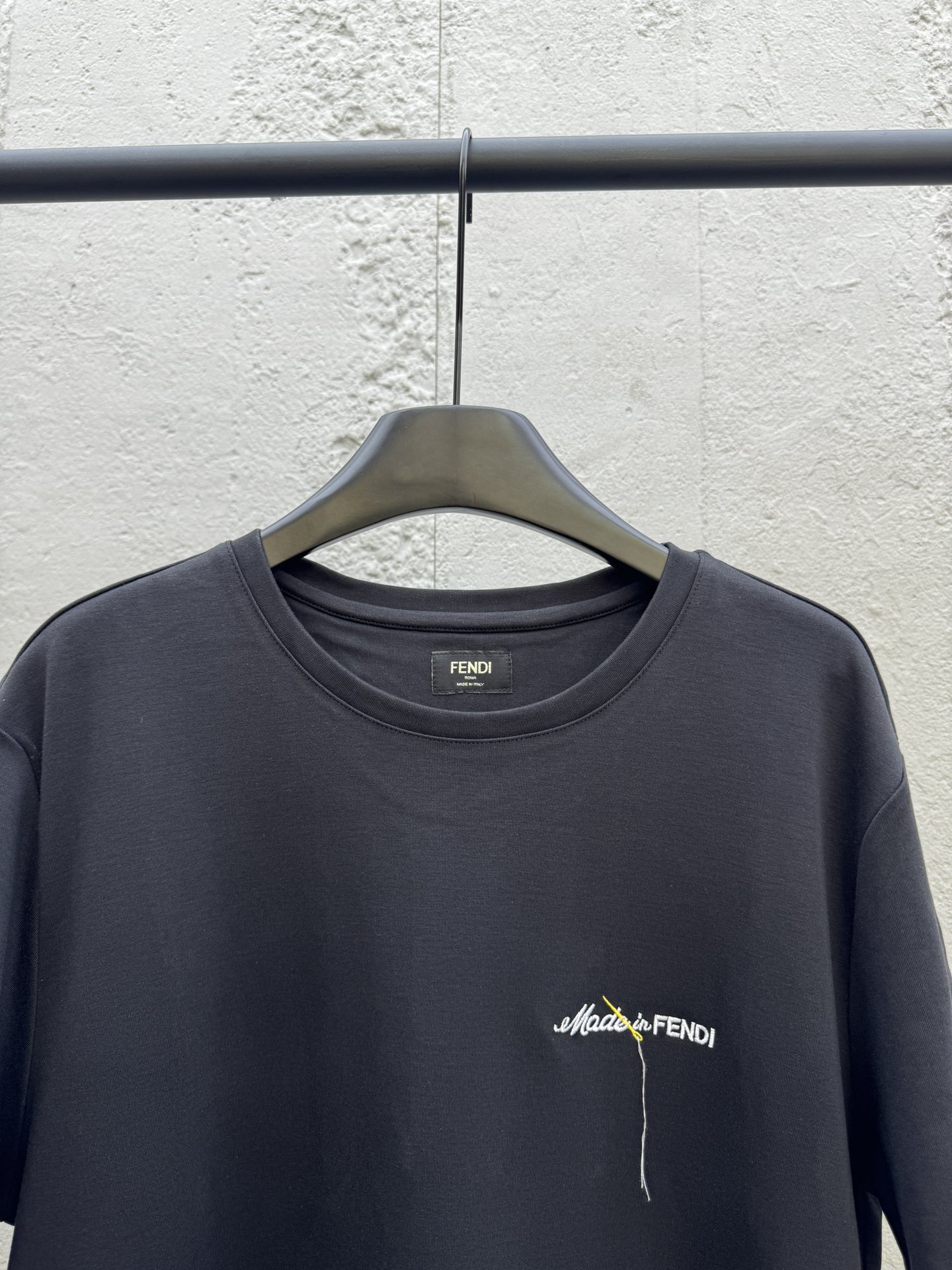 芬迪 Fendi 高级成衣风衣外套及大衣服饰 #6DBB62CC 3