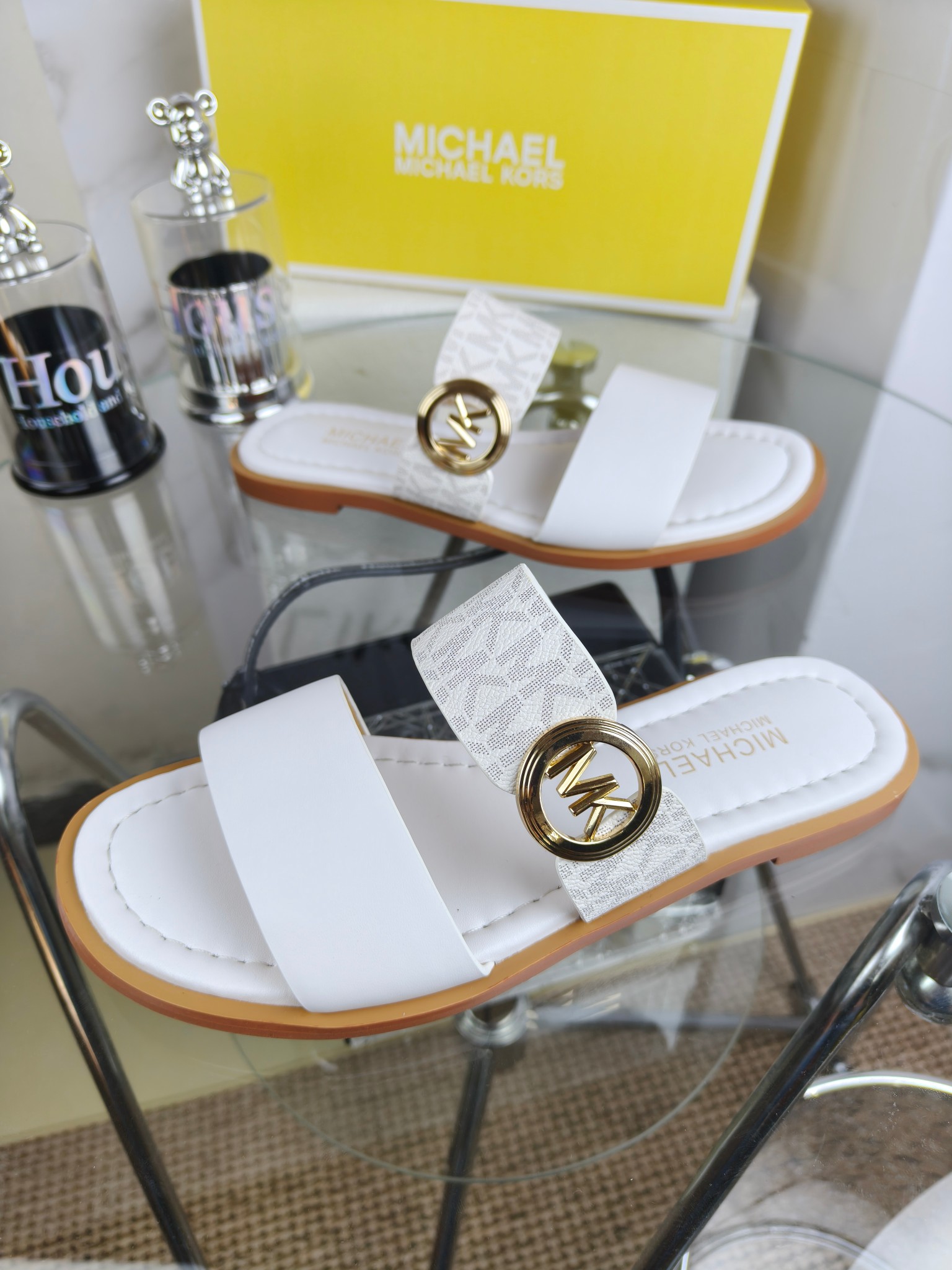 Exclusive 2025 Spring Edition Female Shoes: MK Sandals for Foreign Trade. Sizes 35, 41, 42. - 图片 5