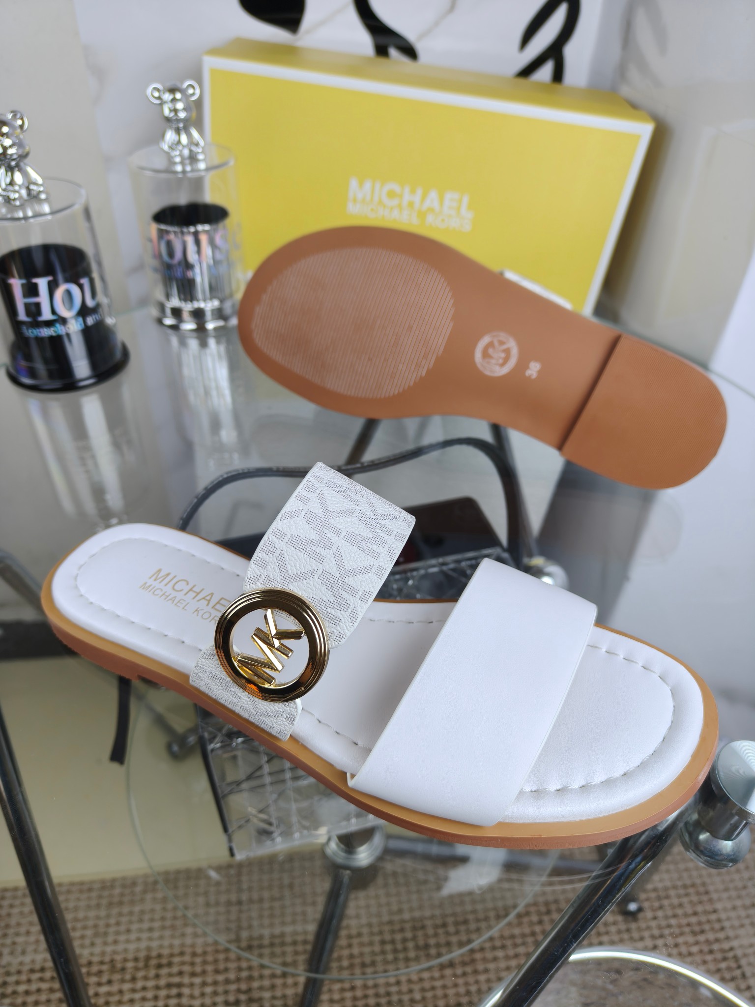 Exclusive 2025 Spring Edition Female Shoes: MK Sandals for Foreign Trade. Sizes 35, 41, 42. - 图片 7