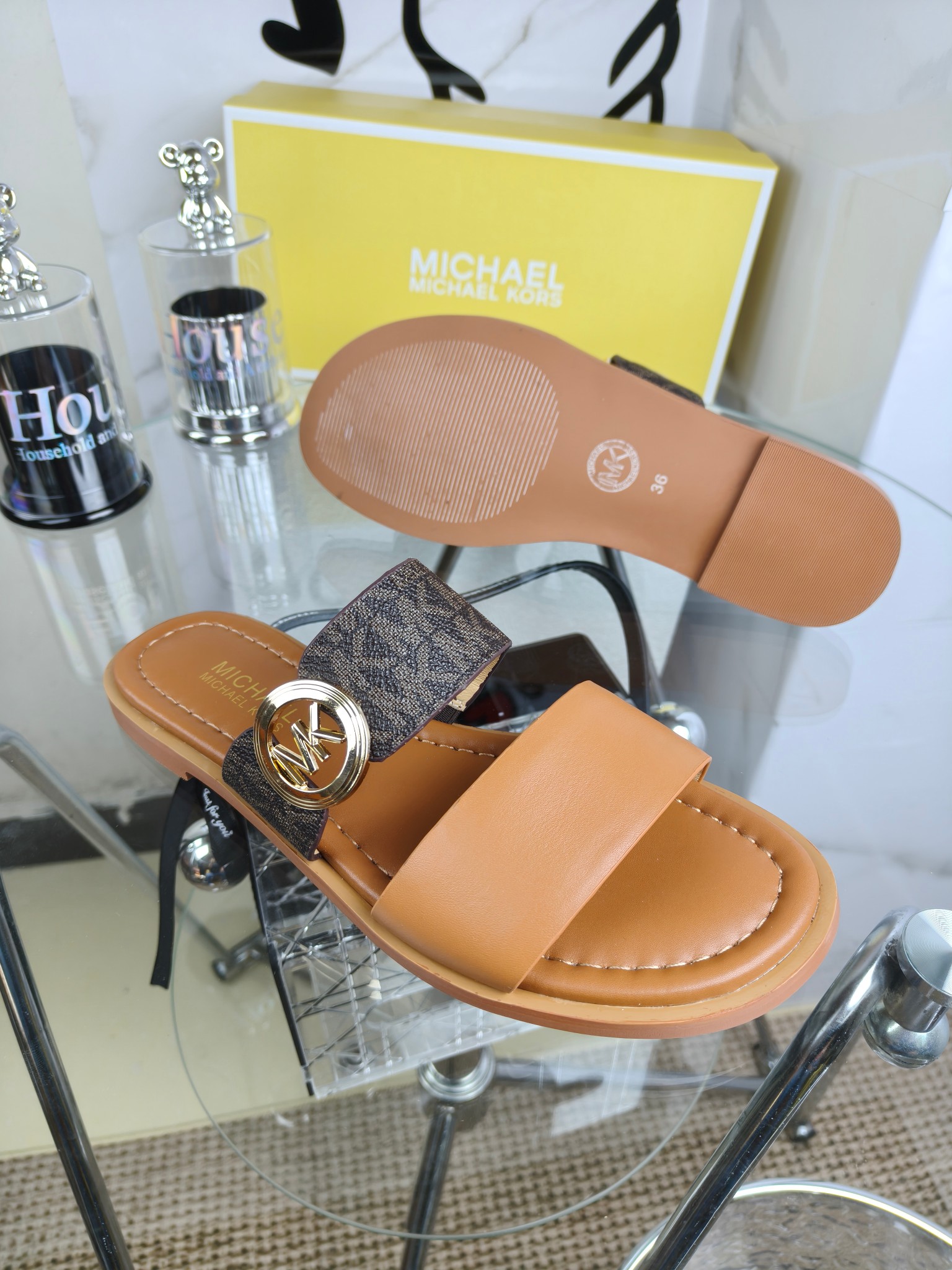 Exclusive 2025 Spring Edition Female Shoes: MK Sandals for Foreign Trade (Sizes 35, 41, 42) - 图片 5