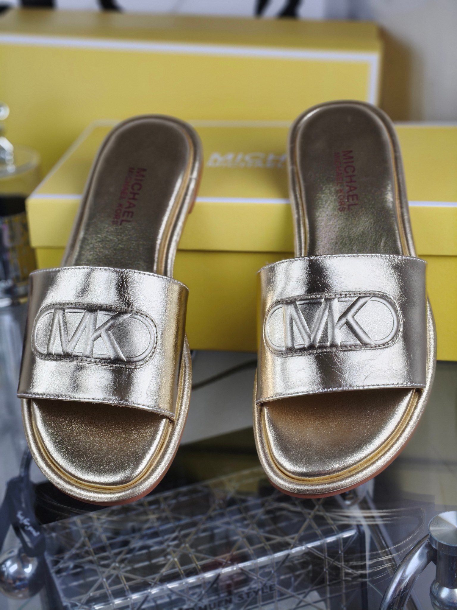 2025 Spring Edition: Exclusive MK Sandals for Women 35-42 in Foreign Trade - 图片 5