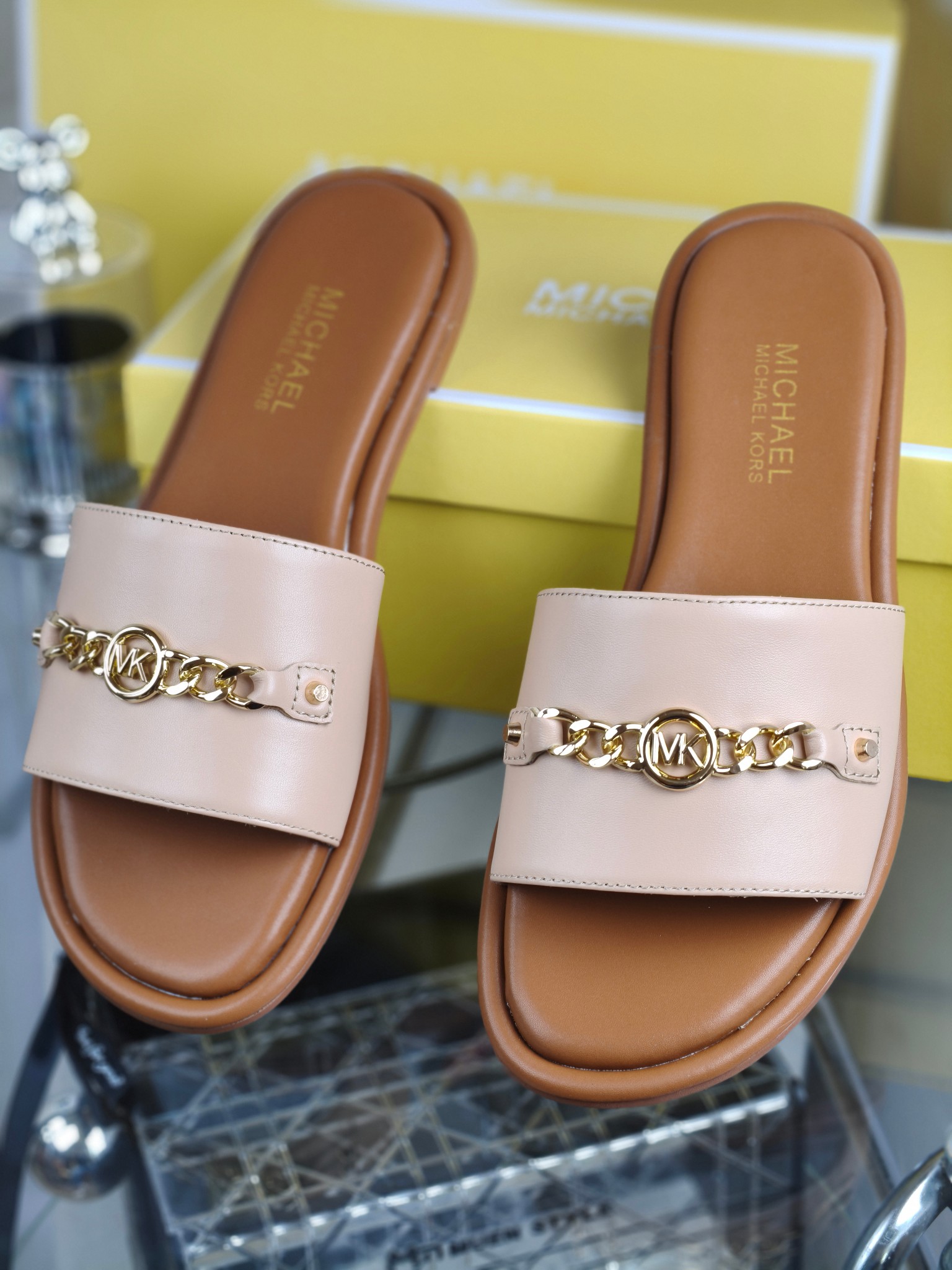 Exclusive 2025 Spring Edition MK Sandals for Women in Foreign Trade (Sizes 35, 41, 42) - 图片 6