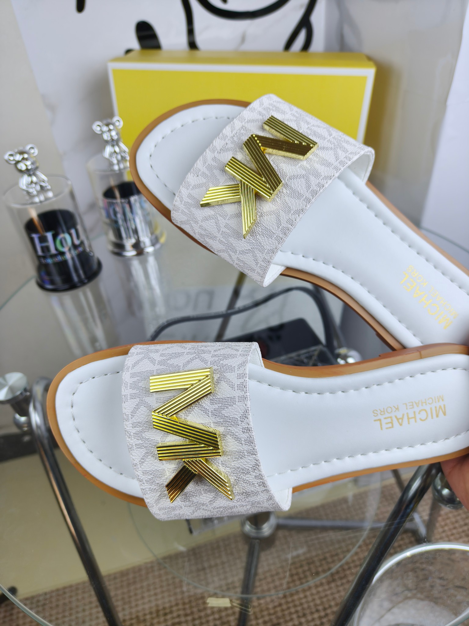 Exclusive 2025 Spring Edition MK Female Sandals for Foreign Trade, Sizes 35-42. - 图片 3