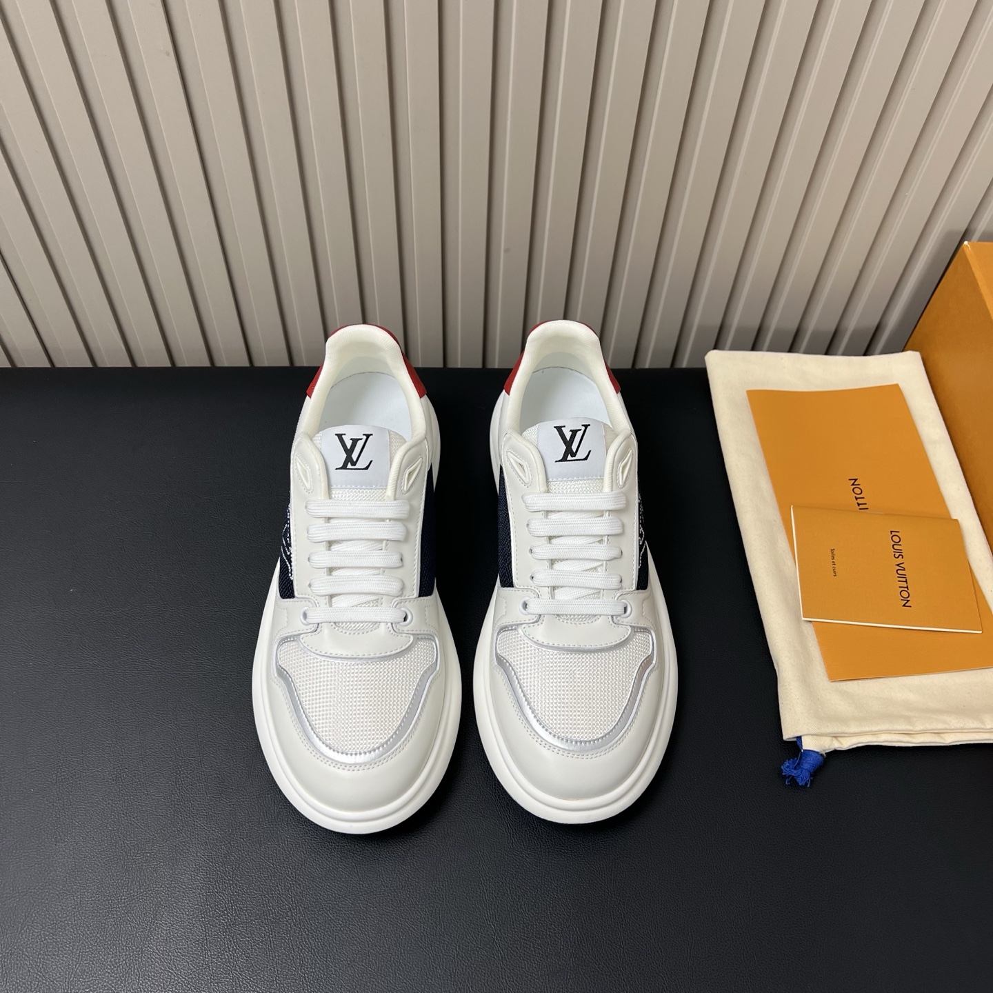 루이비통 신발 102451 Louis Vuitton Shoes