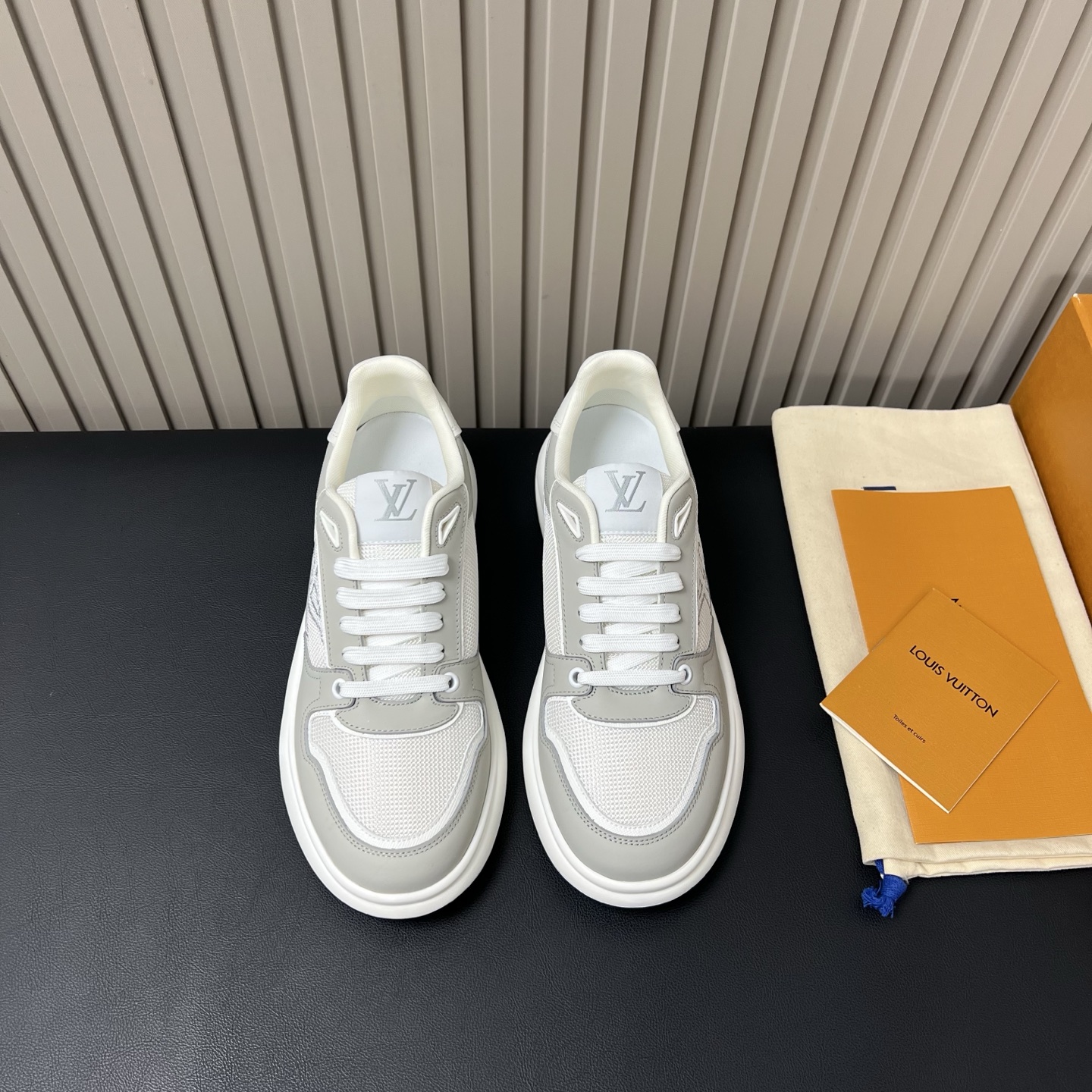 루이비통 신발 102452 Louis Vuitton Shoes