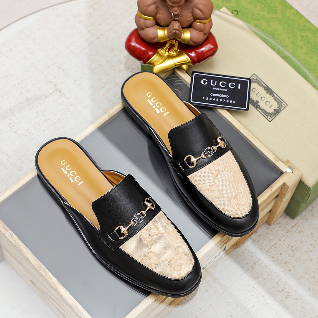 Gucci Mules de Cuero y GG Canvas para Hombre - Elegancia y Confort