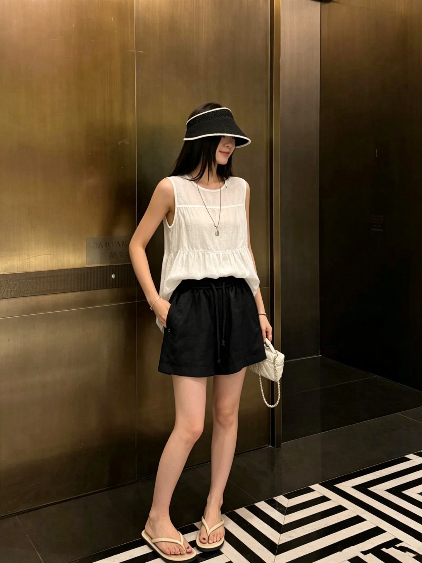 NO:878502,Minimalist classic black and white,,19860909极简经典黑白色,,,Women's clothing