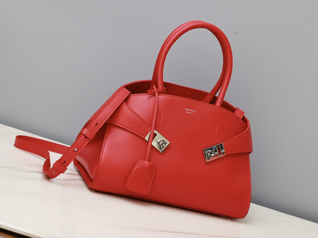 Ferragamo Luxury Bag XnsrBA