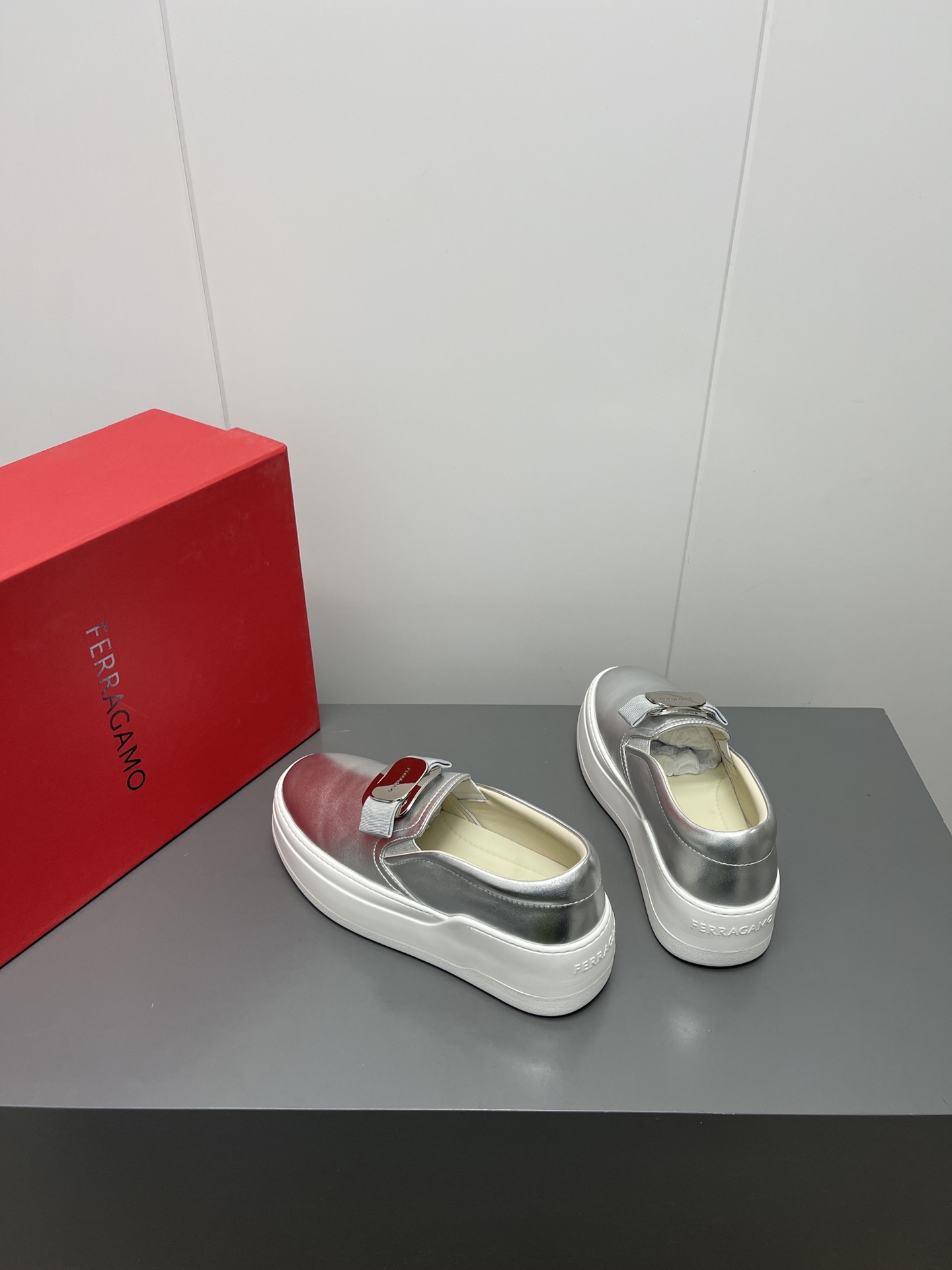 Firagmo Ferragamo P735 High-Floor Leisure Shoes: Innovative Design, Premium Materials. - 图片 5