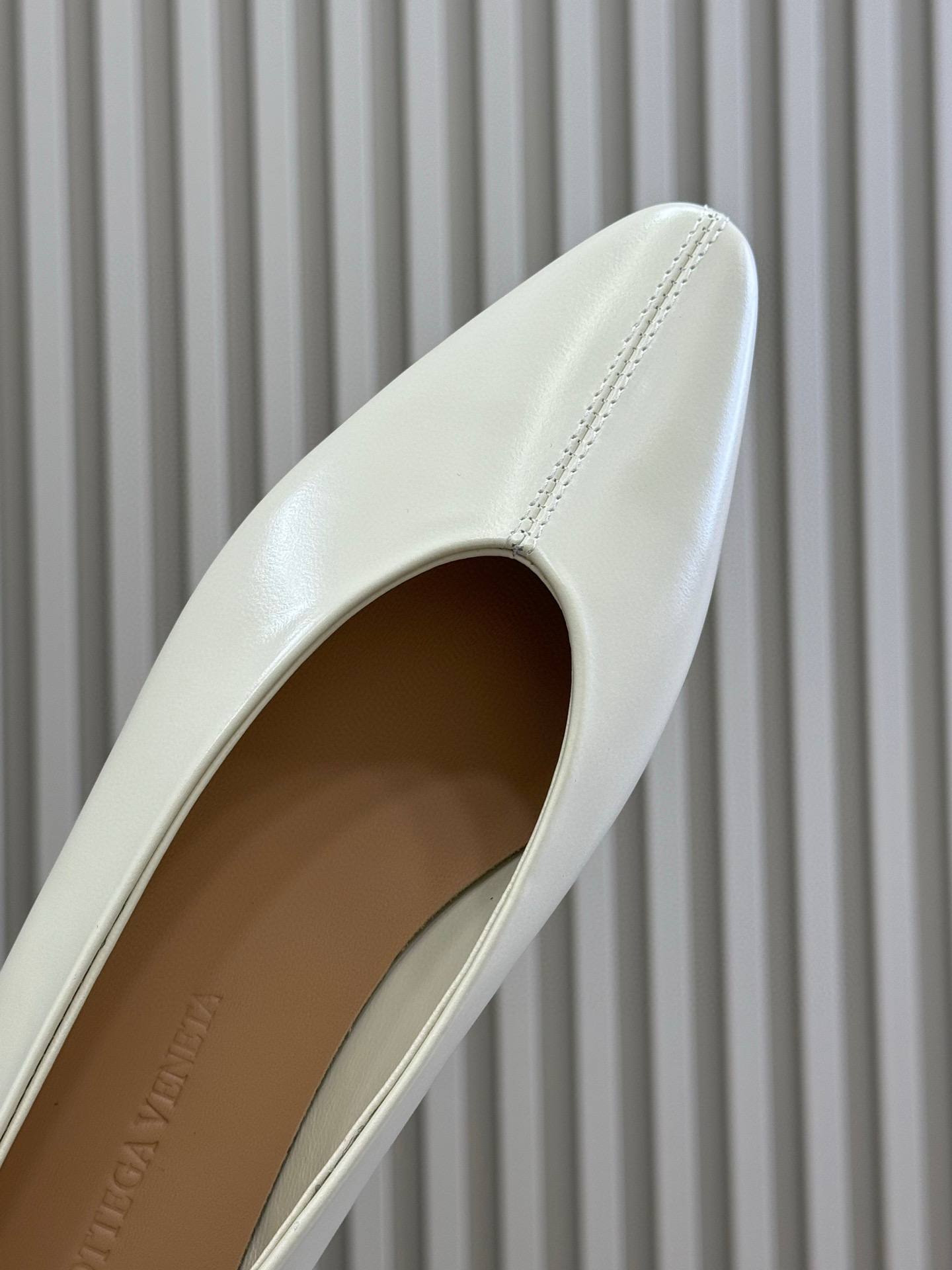 Sofia Ballet Shoes by BV: Fine Craft, Elegant Design, Ultimate Comfort. - 图片 4