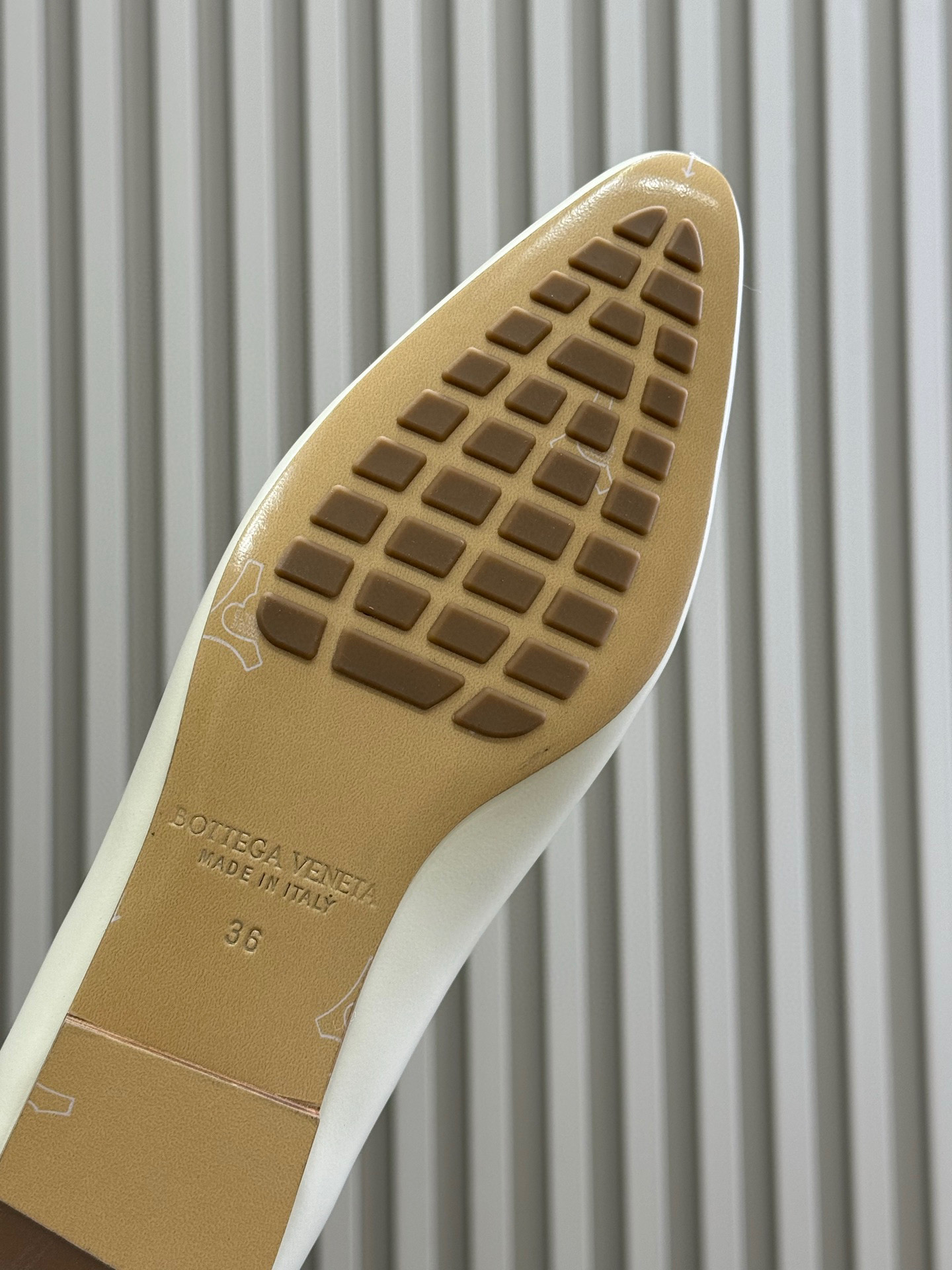 Sofia Ballet Shoes by BV: Fine Craft, Elegant Design, Ultimate Comfort. - 图片 6