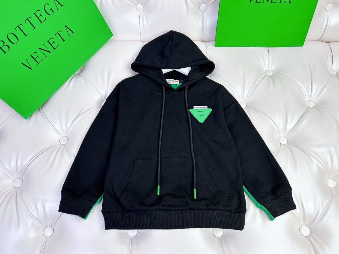 2023 Winter Trend: Child BOTTEGA VENETA’s Impeccable Black and Green Design - 图片 3