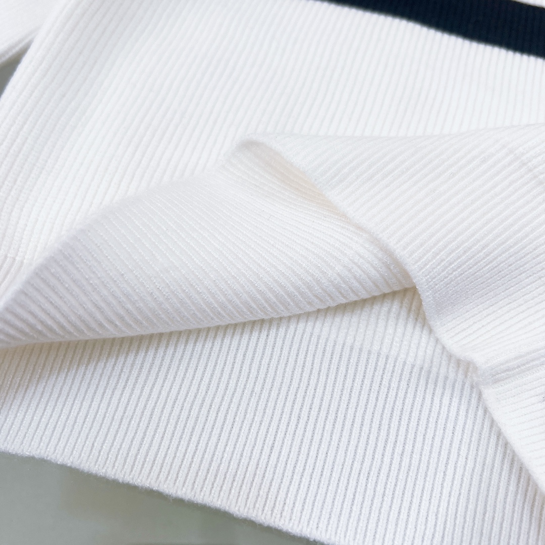 Luxurious High-End MC Knitted Throw Blanket: 100-150 cm, Soft and Detailed - 图片 7