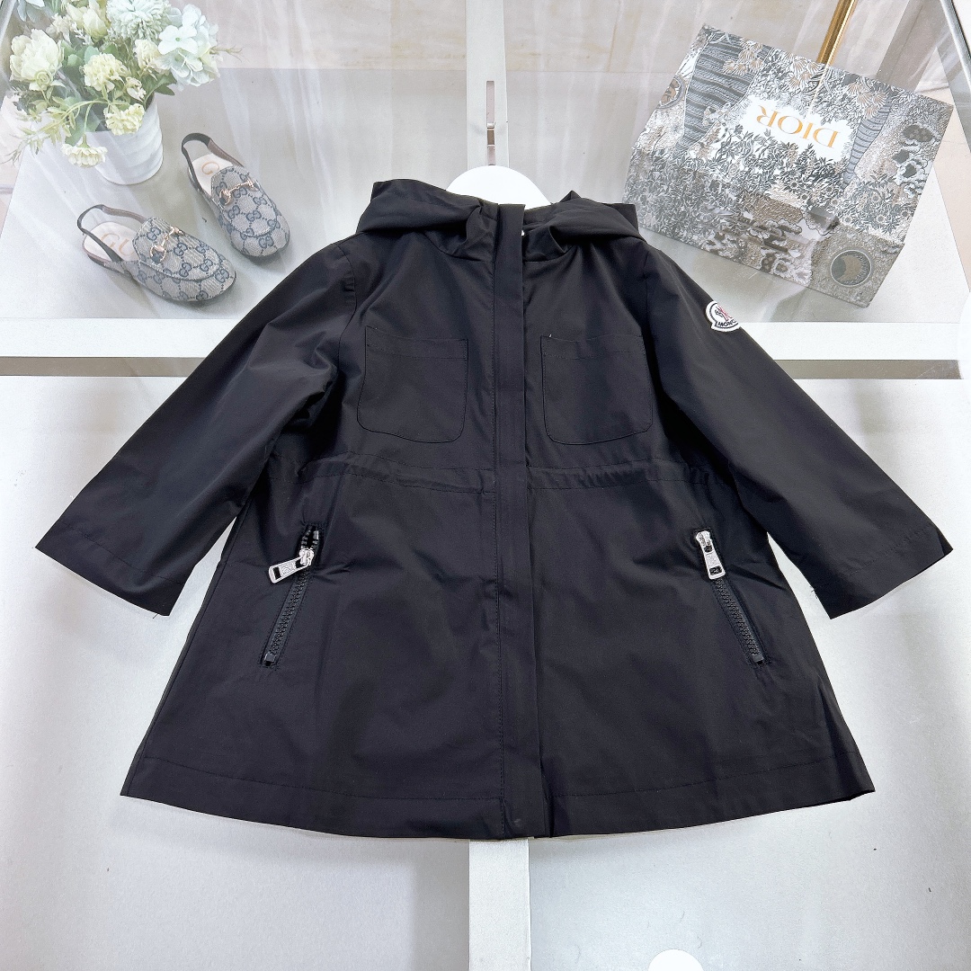 Moncler Abrigos y chaquetas Ropa infantil Negro Niños Chico Niña Colección otoño – invierno