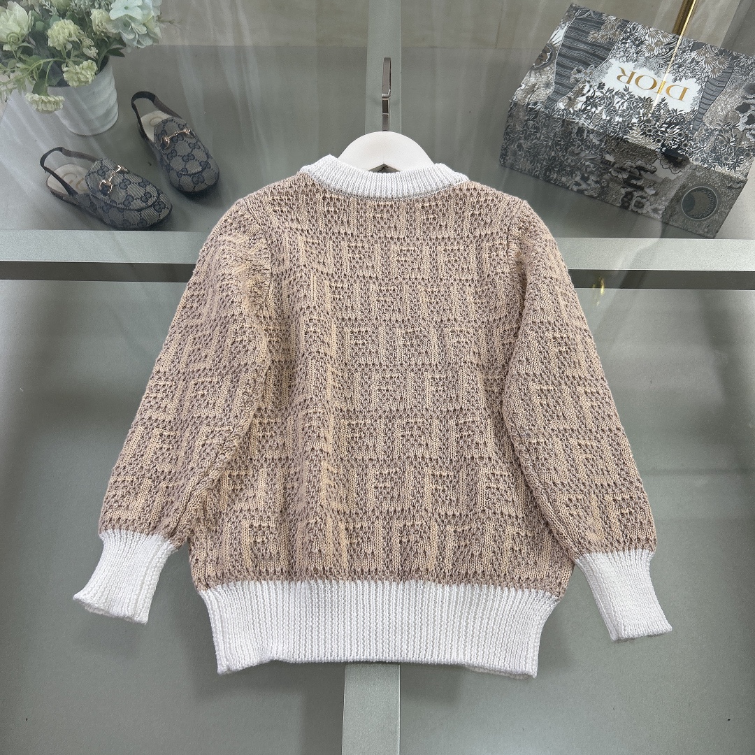 Luxury Knitted Sweater in Size 110-160 cm: High-End Wool Clothing with Original Details. - 图片 2