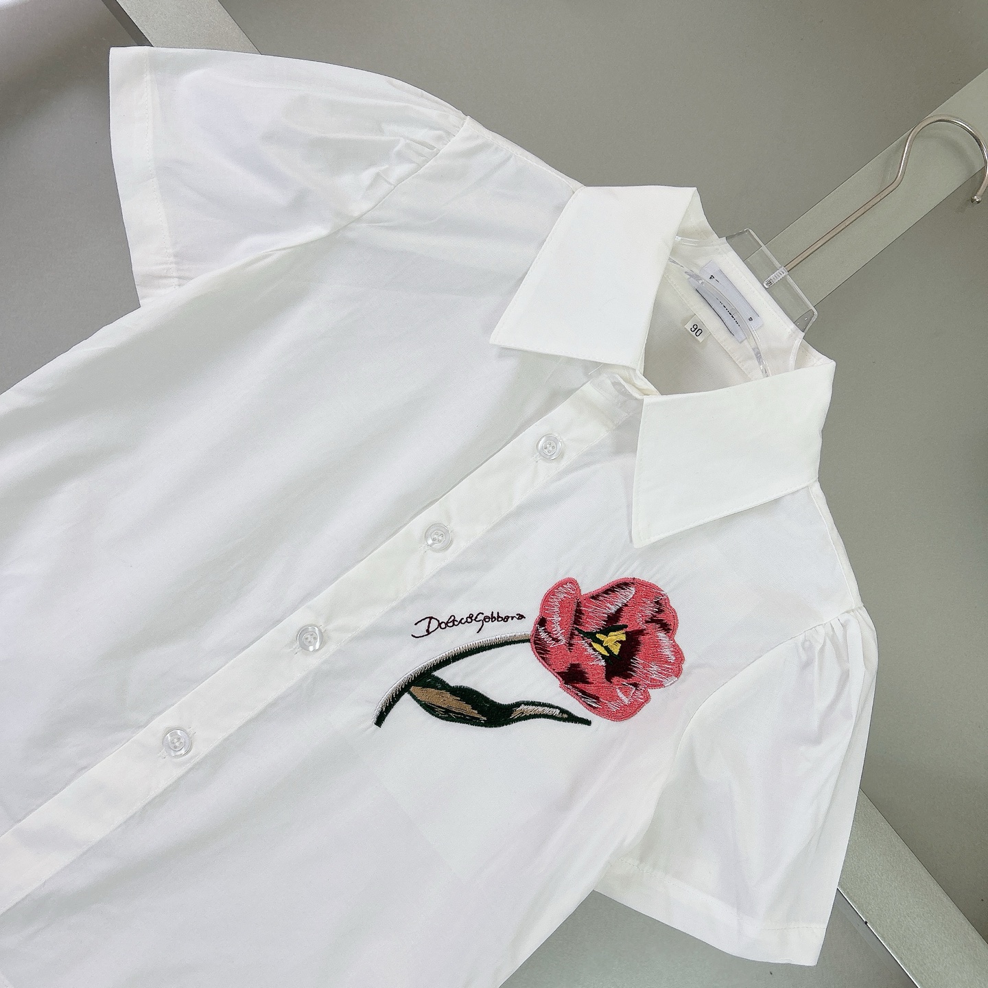 DG Custom-Made Dress with Cotton T-Shirt and Horn Skirt. - 图片 4
