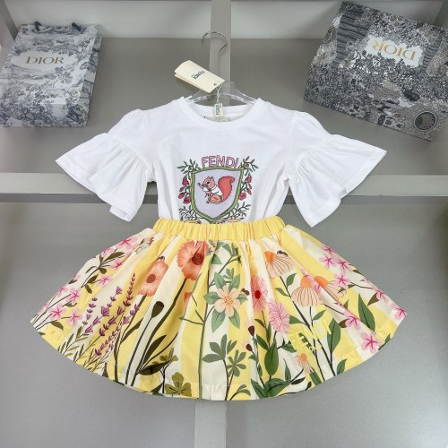 Fendi Girls' Floral Print Skirt Set - T-Shirt and Skirt Cute Outfit 1 Fendi Girls' Floral Print Skirt Set - T-Shirt and Skirt Cute Outfit
