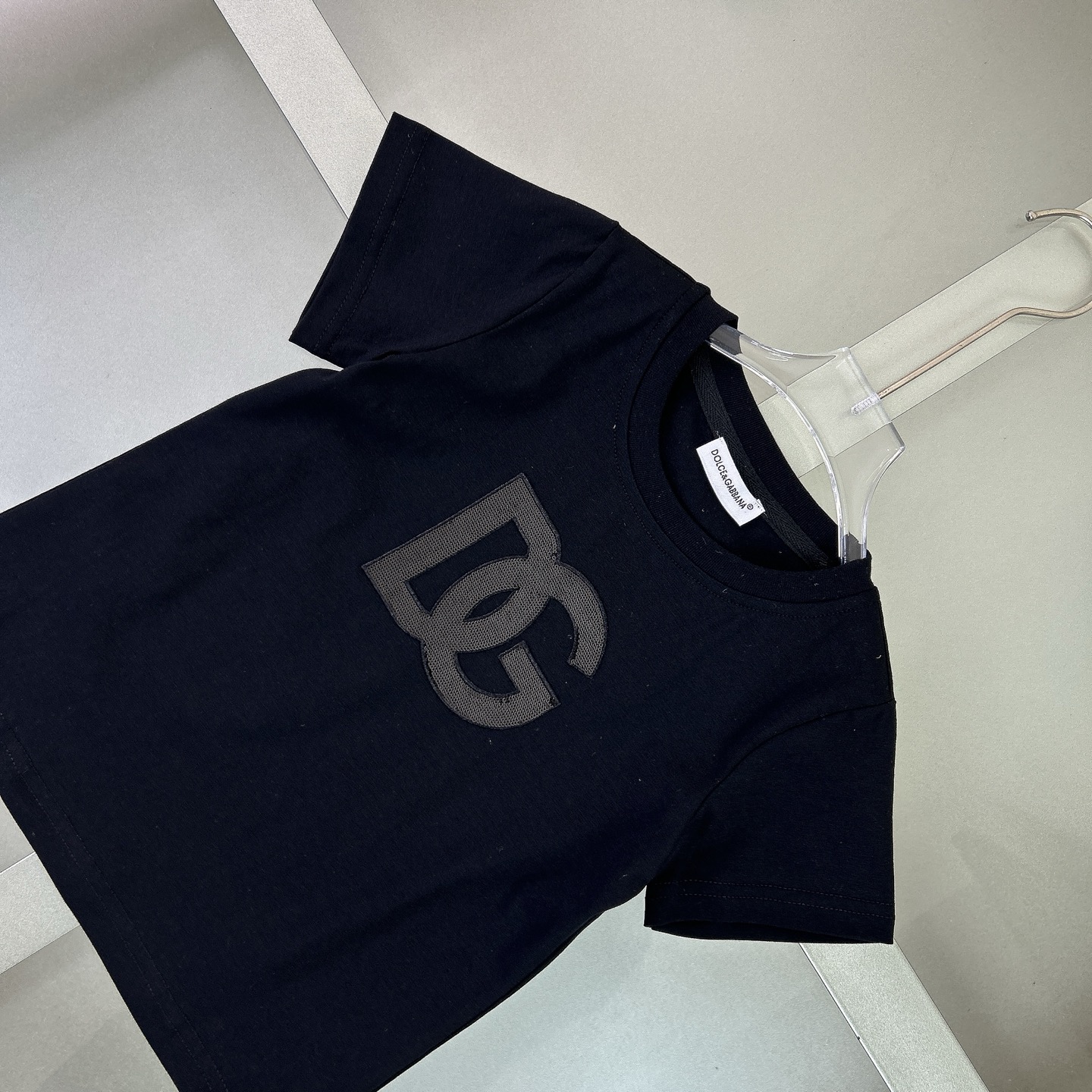 Fashion Highlights: D&G Family’s New Collection – Cash, Size, and Style - 图片 4
