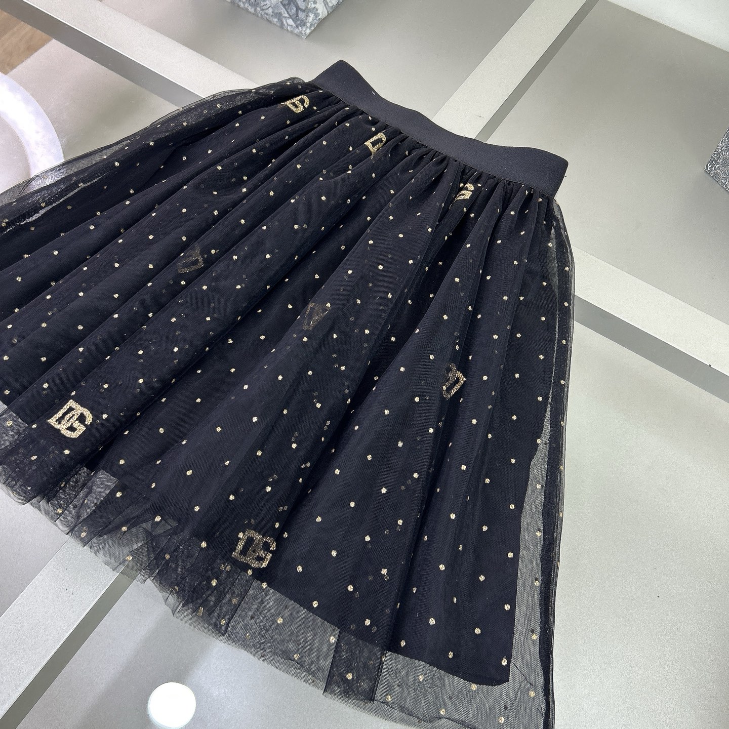 Fashion Highlights: D&G Family’s New Collection – Cash, Size, and Style - 图片 8