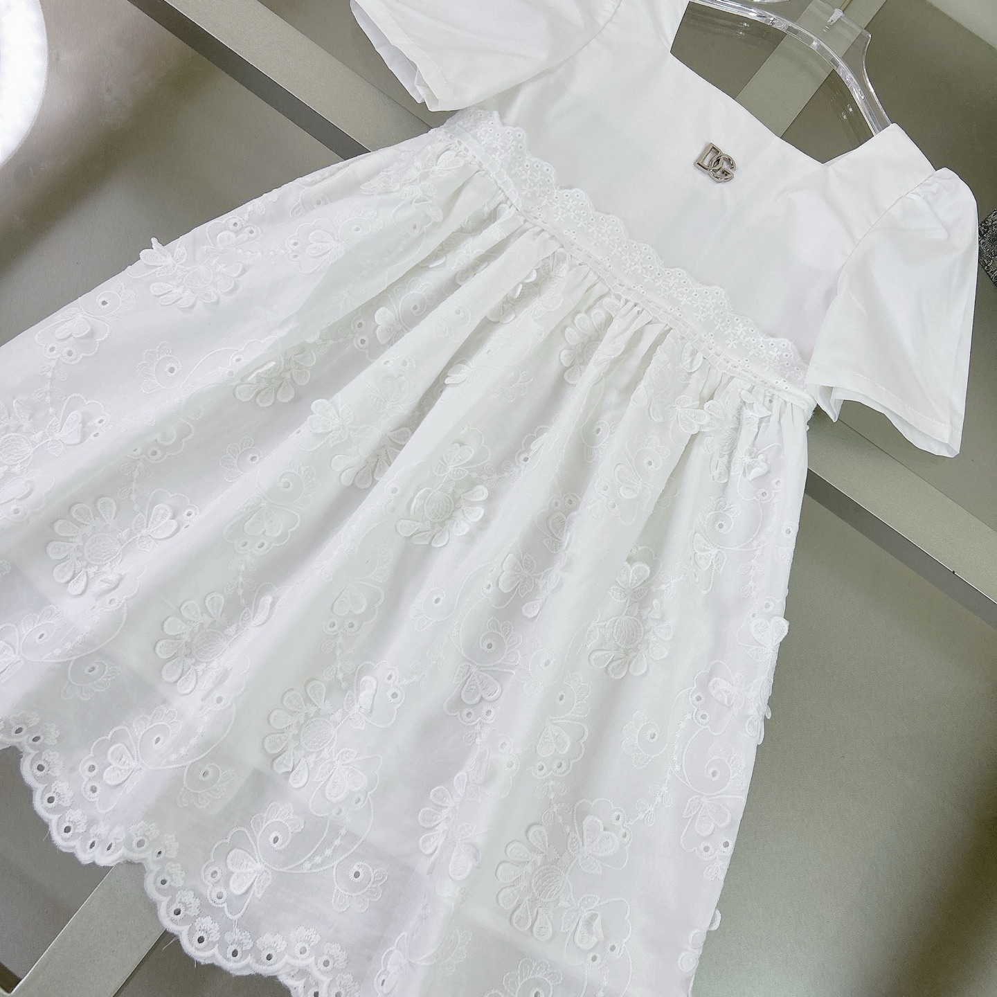 “Hy Cotton Embroidered DG Counter Size 90-150 cm, $414 Cash” - 图片 3