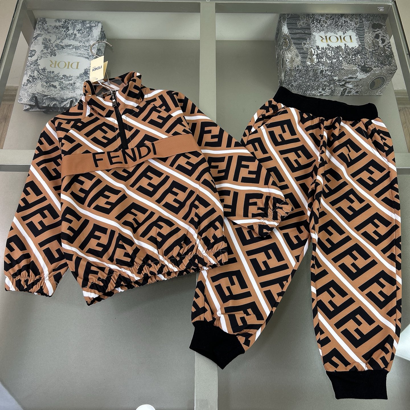 Fendi Kids' FF Logo Print Tracksuit - Stylish & Comfortable Cotton Set