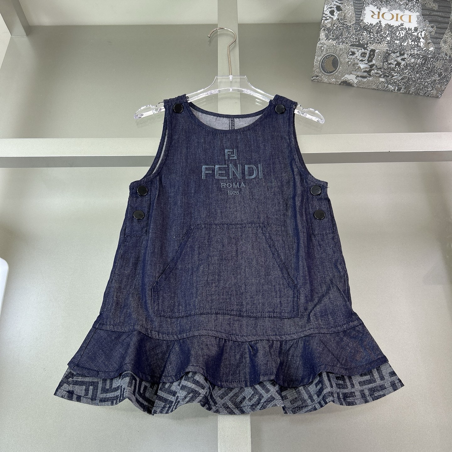 Tamaño: 100-150 cm @ @ 138 yuanes sin descuento FENDI Fendi 2026 ropa para niños de principios de primavera nueva falda…