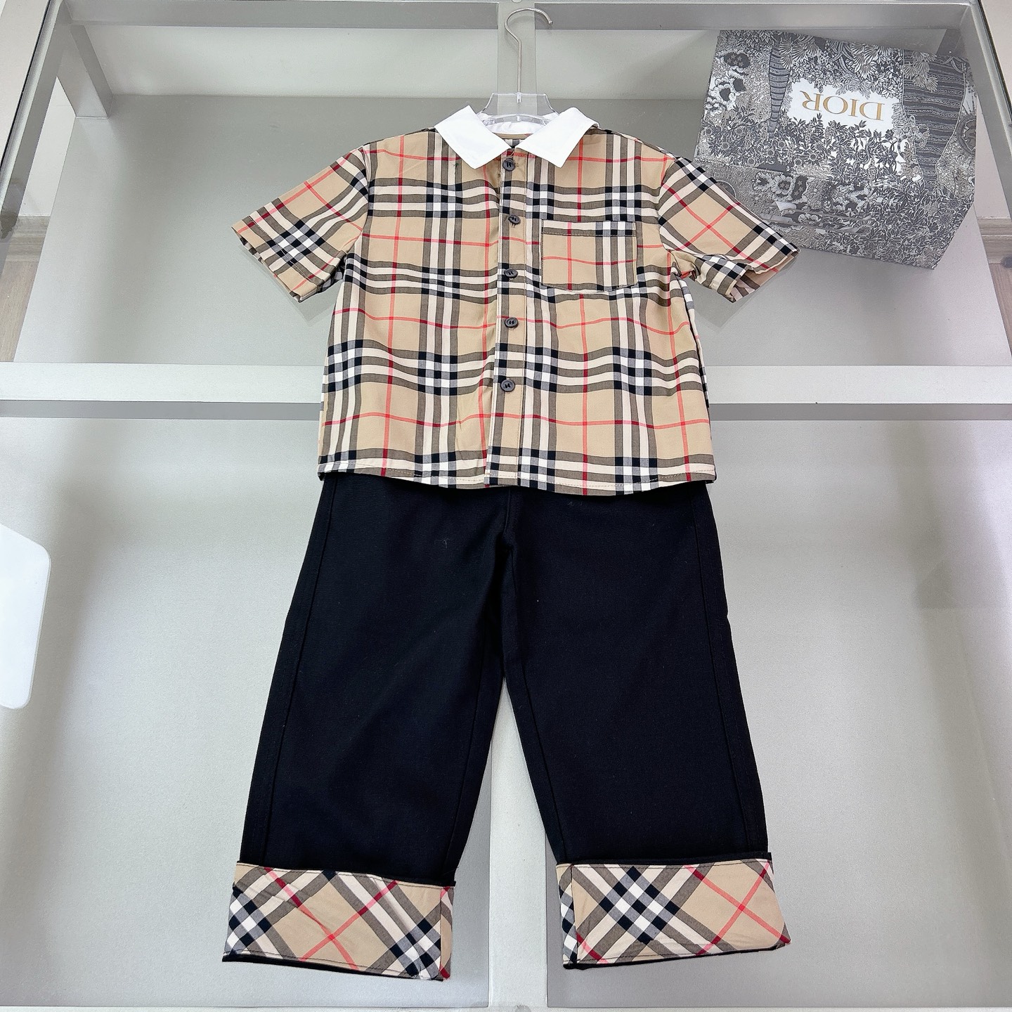 Tallas: 100.110.120.130.140.150. en stock @ @ prenda individual 108元 conjunto 178元 BURBERRY 2025 principios de primaver…