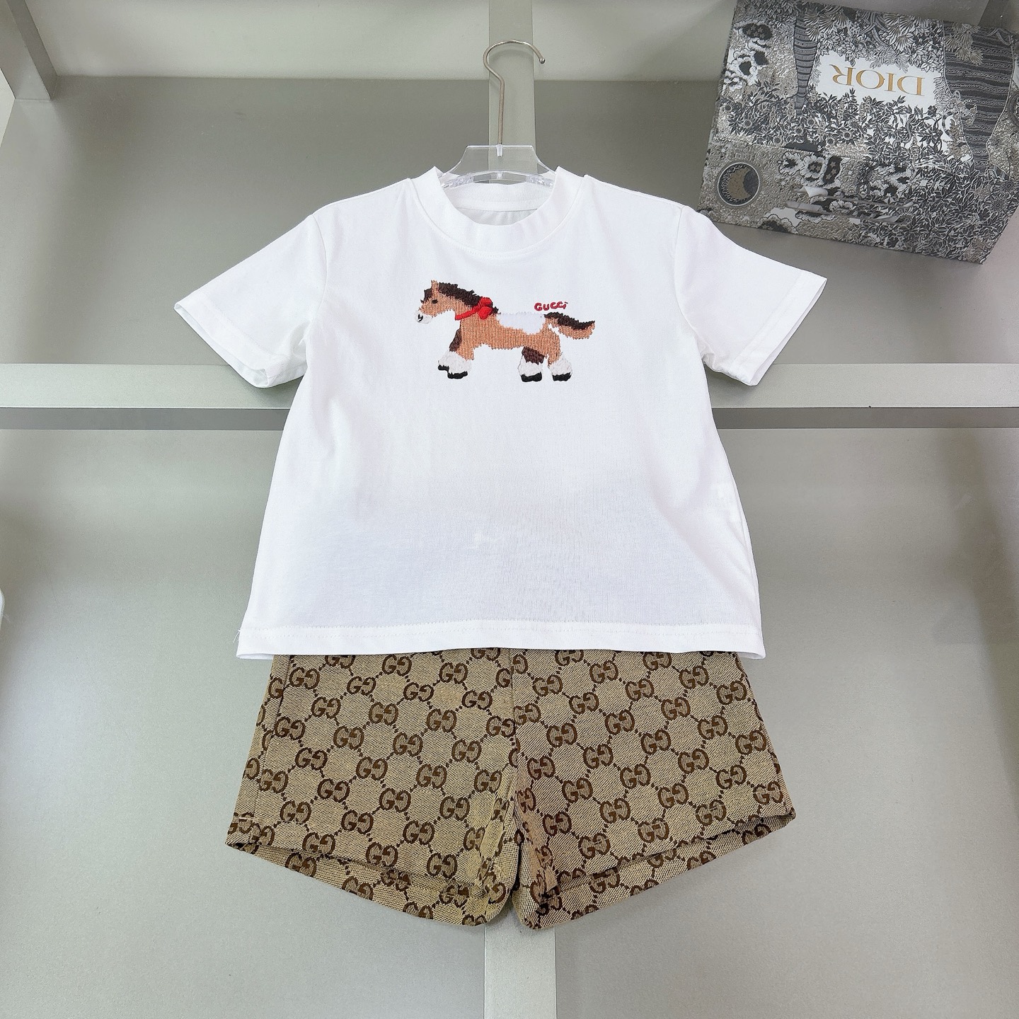 尺码:100.110.120.130.140.150.cm @ @ 158元一套 Gucci 2026夏季童装新款短袖 🧼发泡印花工艺T恤 字母logo 原版品质 230g重磅面料 认准高品质