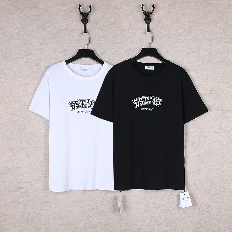 Stylish Black and White T-Shirt with Unique Design and Comfortable Cotton Material - 图片 2