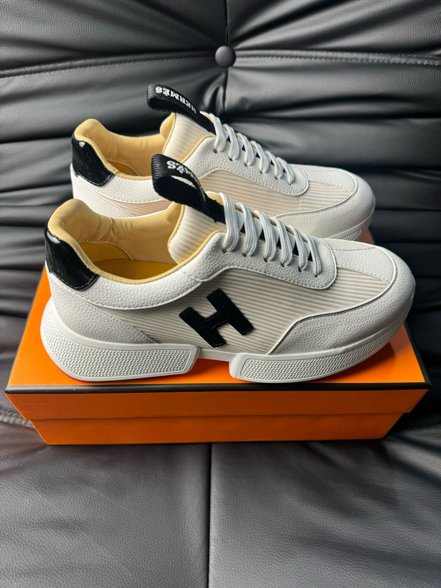 Hermès Classic Luxury Leather Shoe Loafer Shoes Ref.859672D7 3