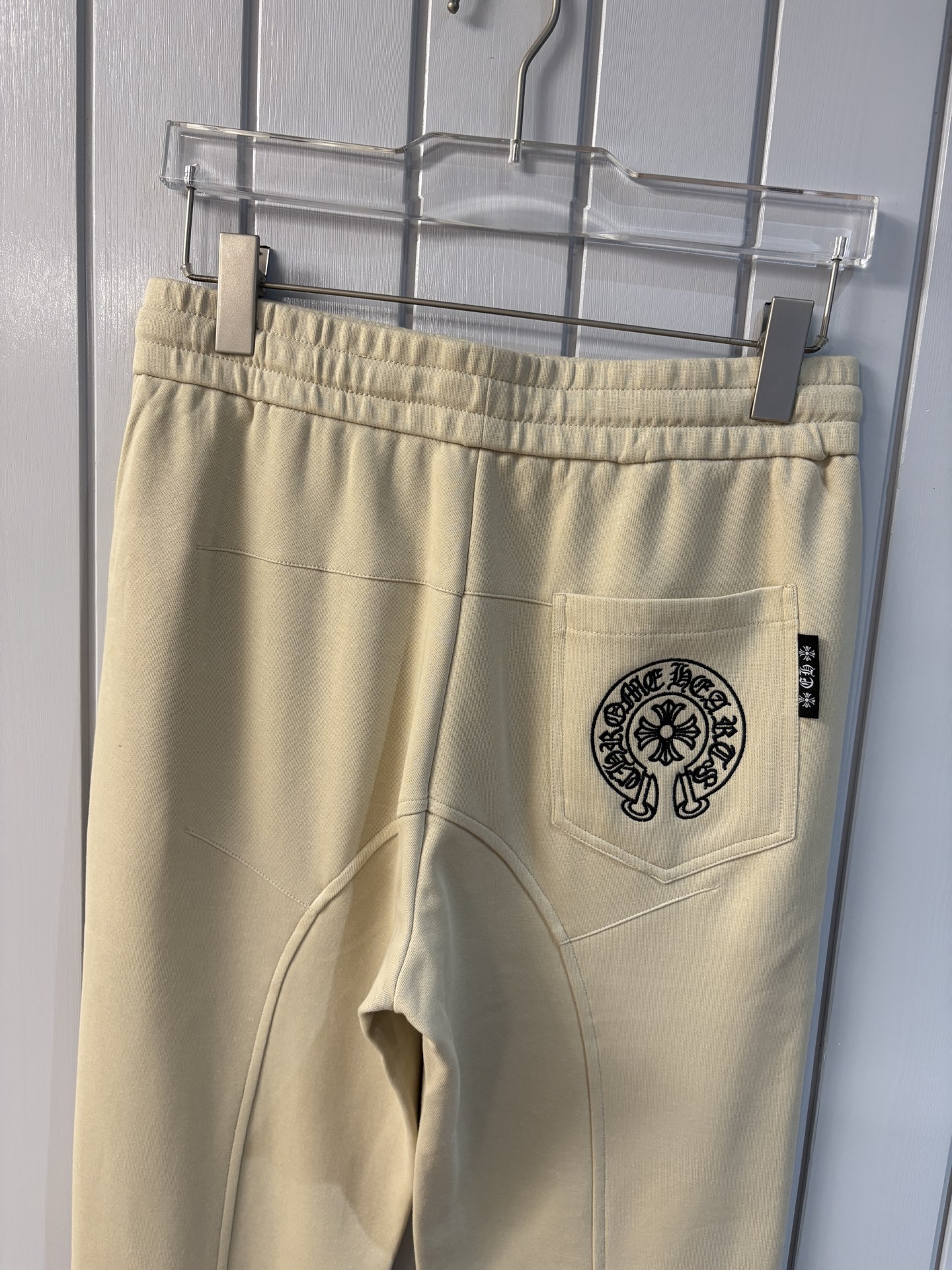 Men’s Leisure Pants: Crom Trading Company’s Refreshing Steel-Resistant Style. - 图片 8