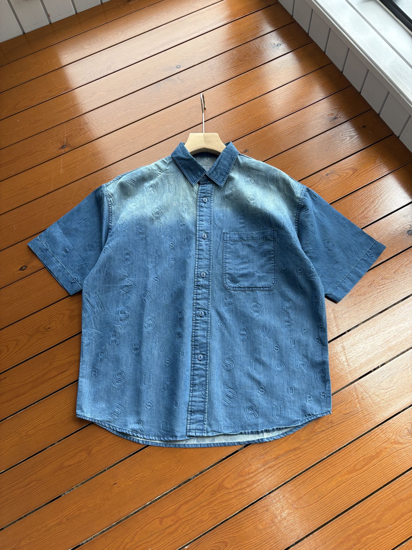 San Robert 2025 Spring & Summer Male Shirt with Pixel Effect Stamp - 图片 2