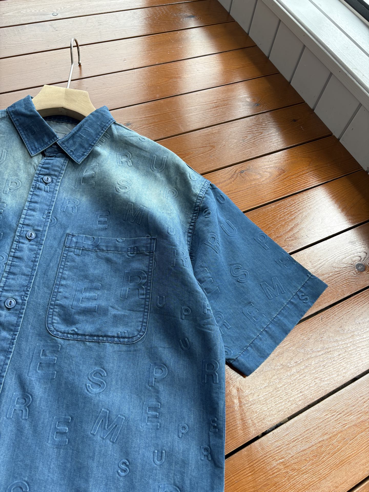 San Robert 2025 Spring & Summer Male Shirt with Pixel Effect Stamp - 图片 5