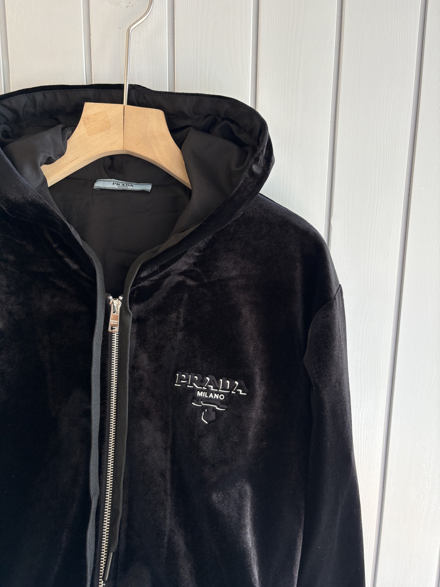 重磅推荐 男士套装 简约百搭款，不挑人穿，腰部松紧抽绳设计 出口订单标准，所有细节处理都非常到位；采用特