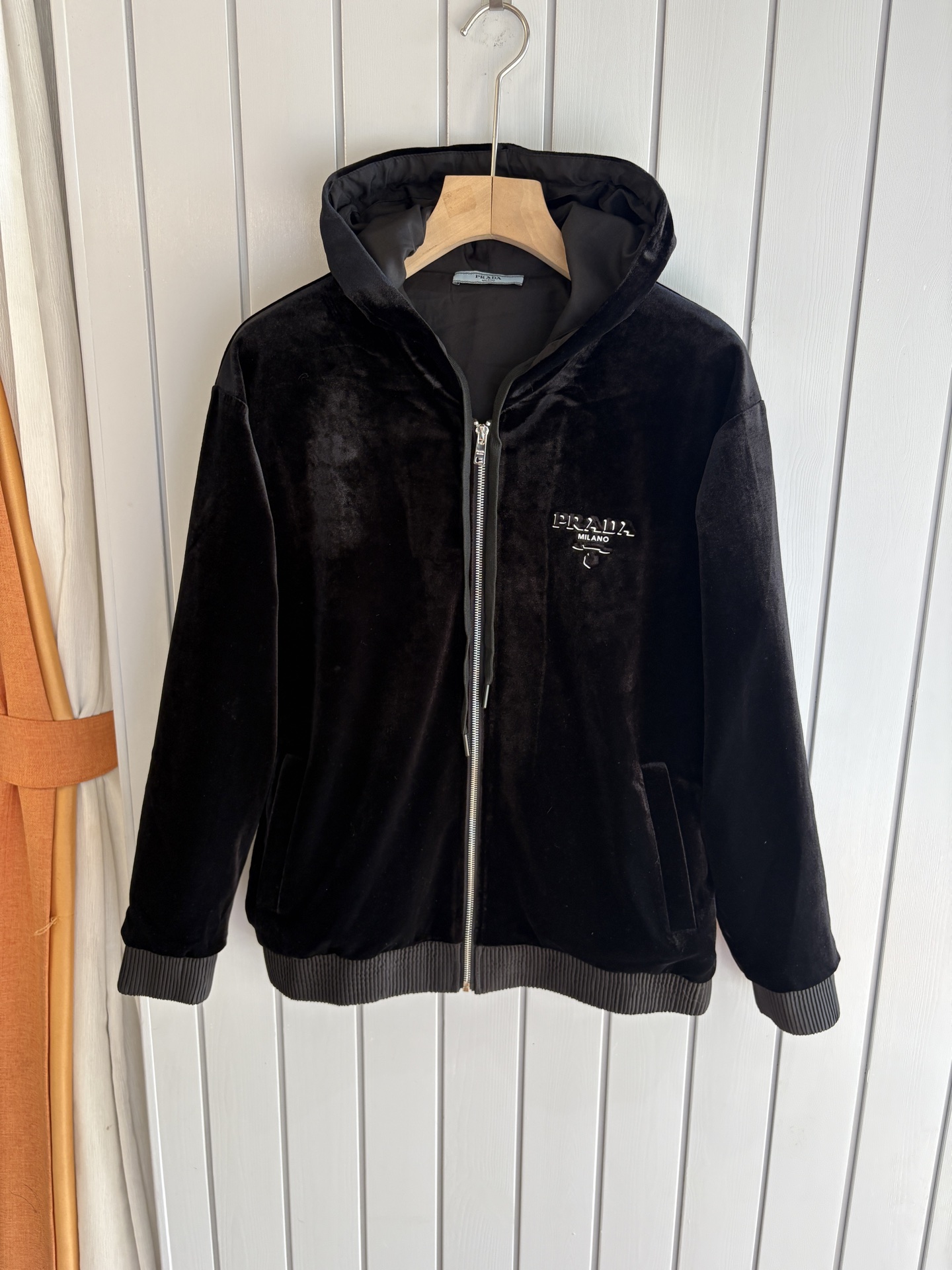 重磅推荐 男士套装 简约百搭款，不挑人穿，腰部松紧抽绳设计 出口订单标准，所有细节处理都非常到位；采用特