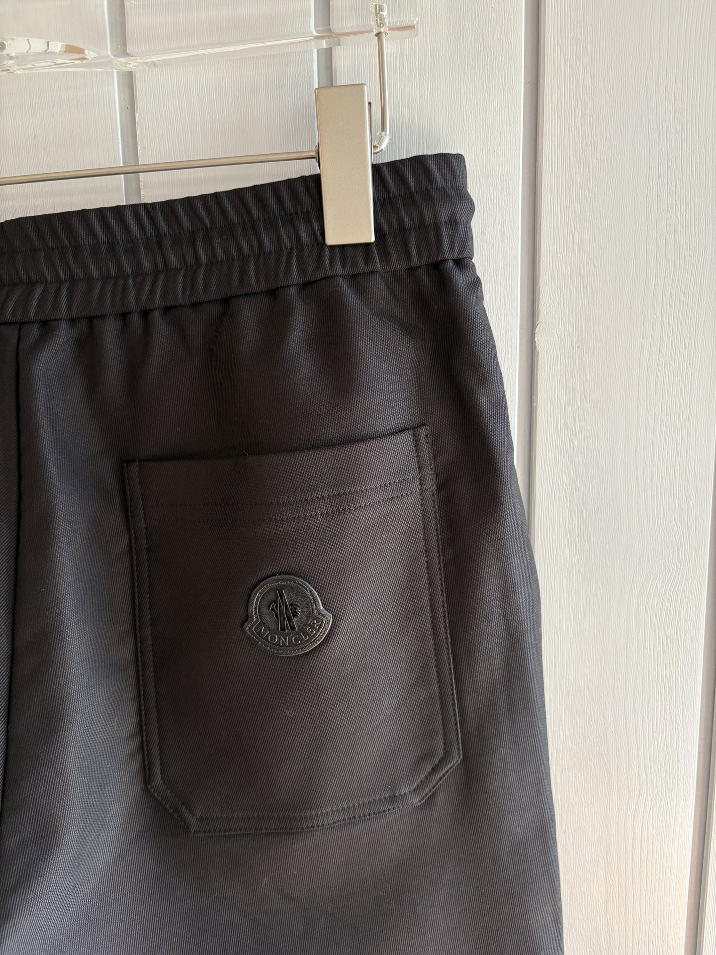 外贸易公司订单 男士休闲裤 标准的修身直筒版型 手感柔滑~却又不失挺括的钢韧质感！！贴身穿着非常的清爽、