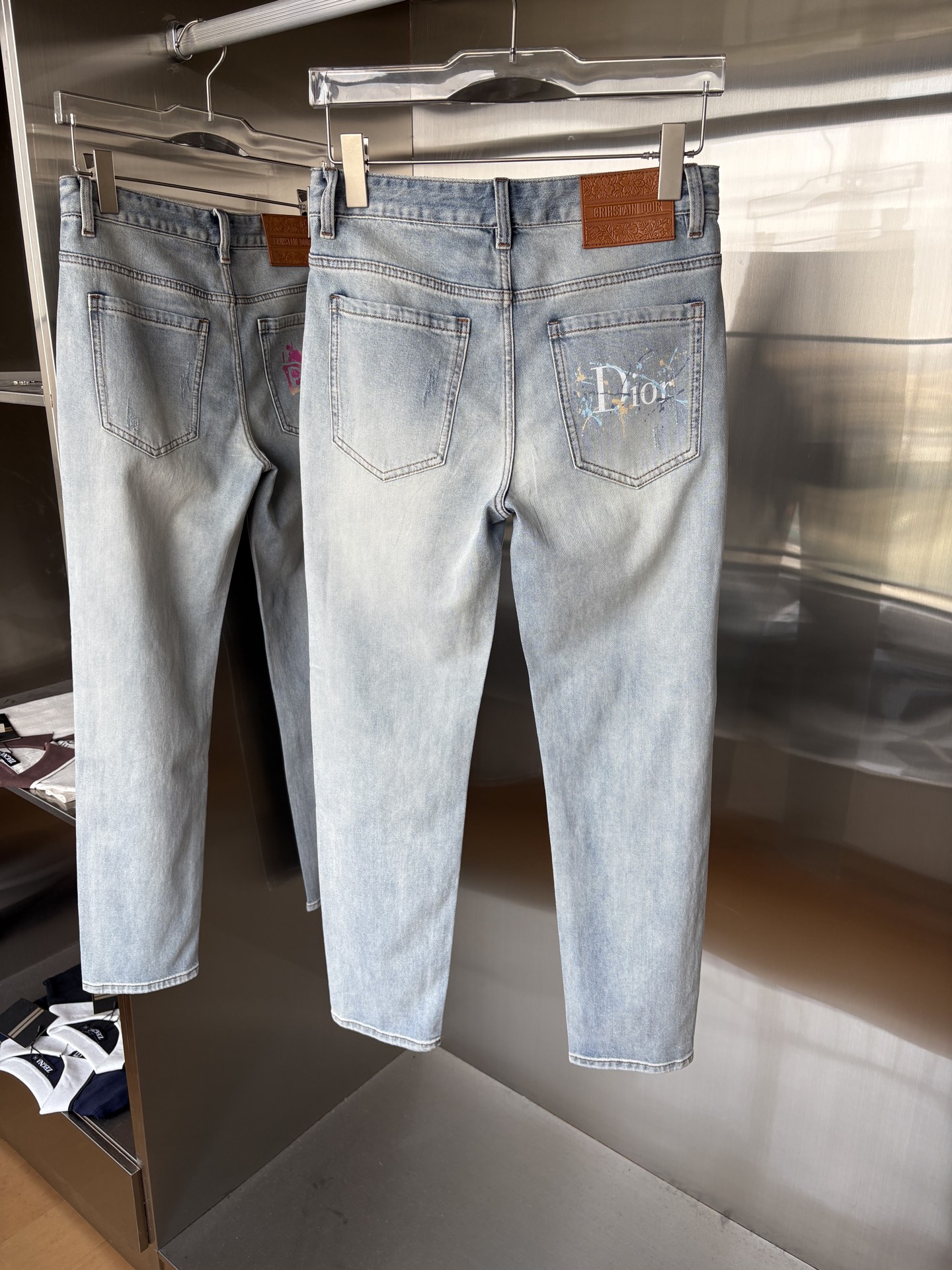 专柜🆕2026春夏设计推荐 热卖牛仔裤🆕柔软亲肤面料 奢华头层牛皮腰牌 经典蓝洗水 专柜限量款 奢华感订