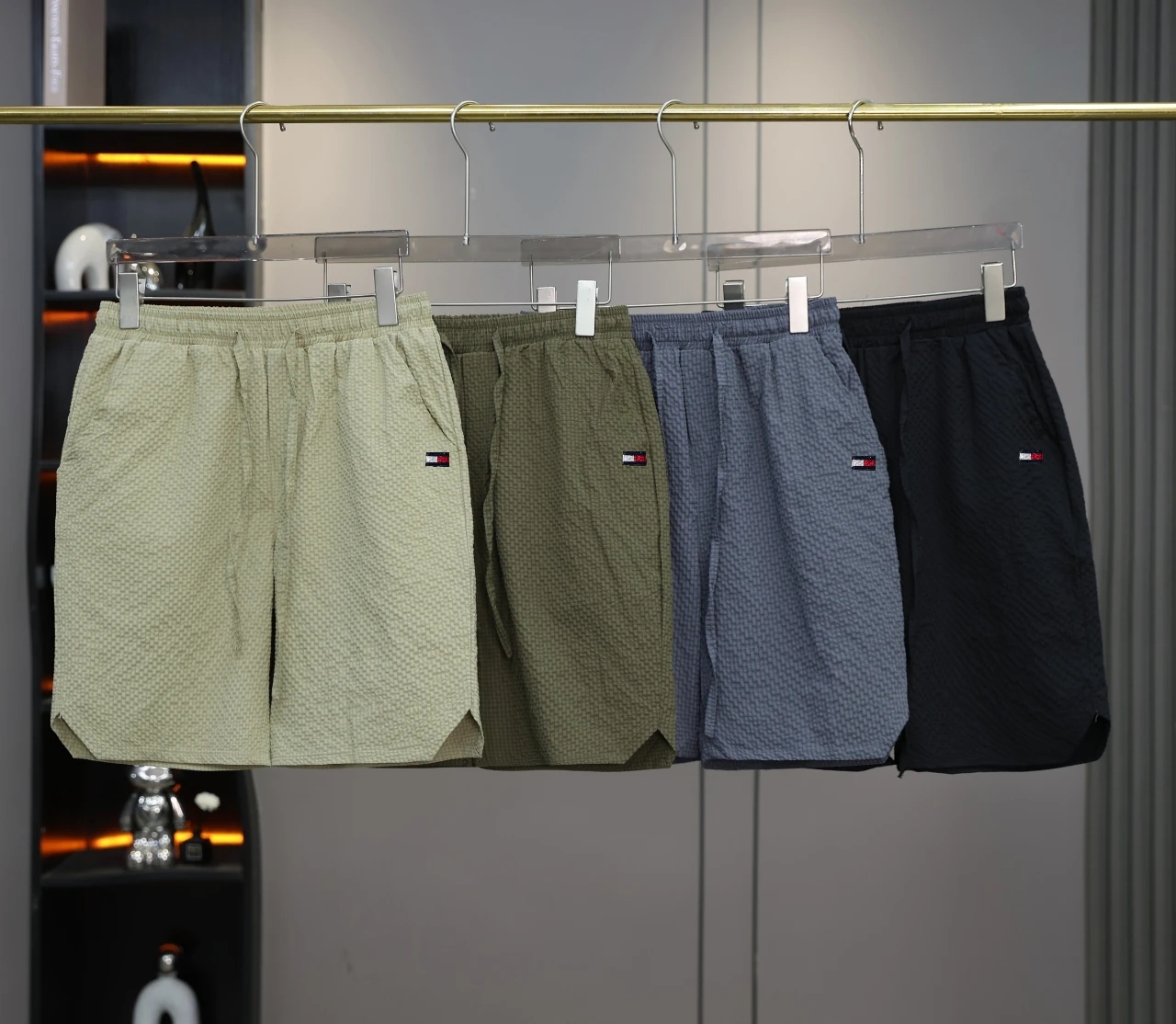 Alternative view of Shorts 03050