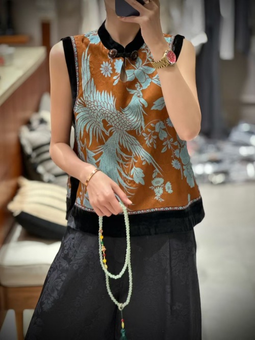 Elegant Silk Velvet Vest with Floral Embroidery and Rhinestone Button Detail 1 Elegant Silk Velvet Vest with Floral Embroidery and Rhinestone Button Detail
