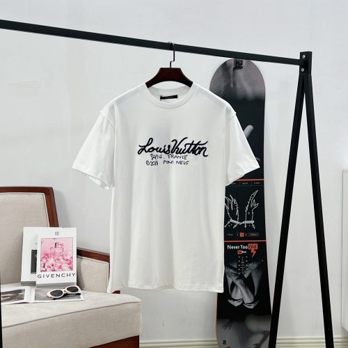 Louis Vuitton Embroidered Letter Ripped Print Short-Sleeve T-Shirt 1 Louis Vuitton Embroidered Letter Ripped Print Short-Sleeve T-Shirt
