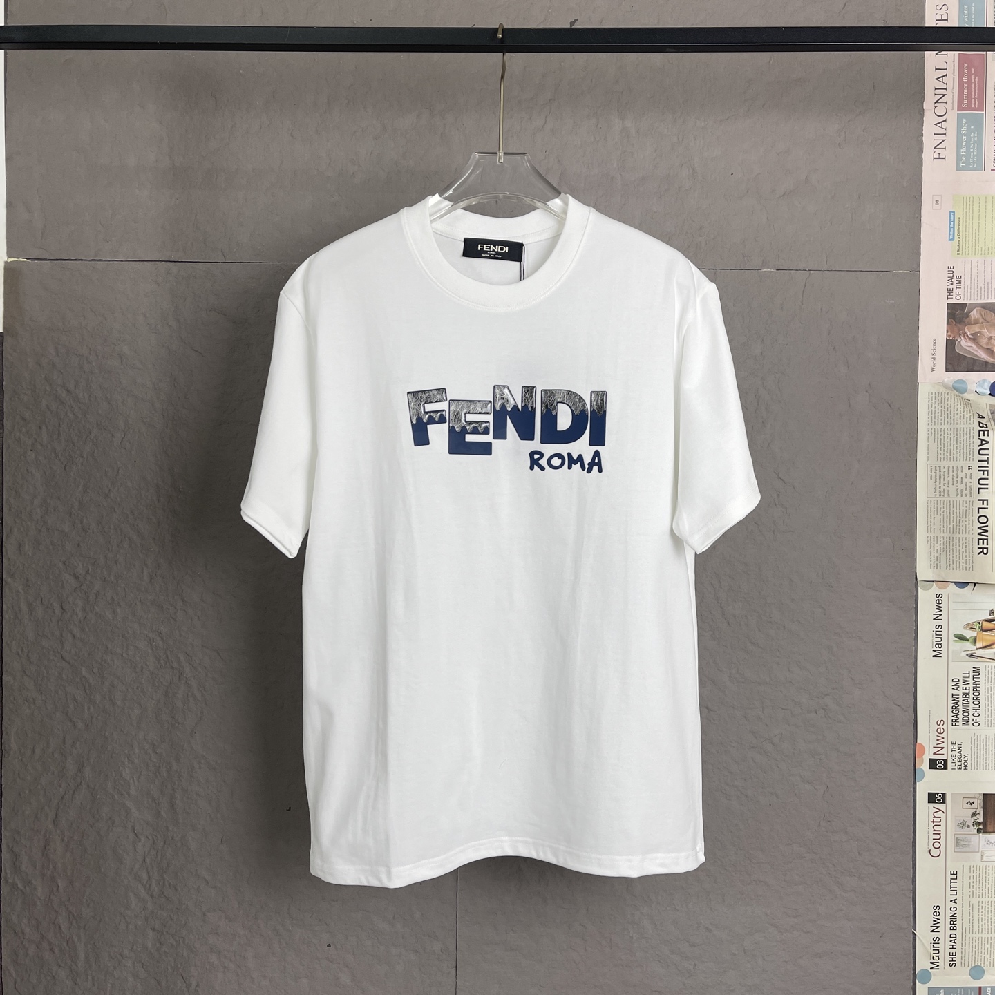 /C18 FENDI 芬迪 300g de alto gramaje, técnica de goma tridimensional, camiseta de manga corta casual para hombre, edición…