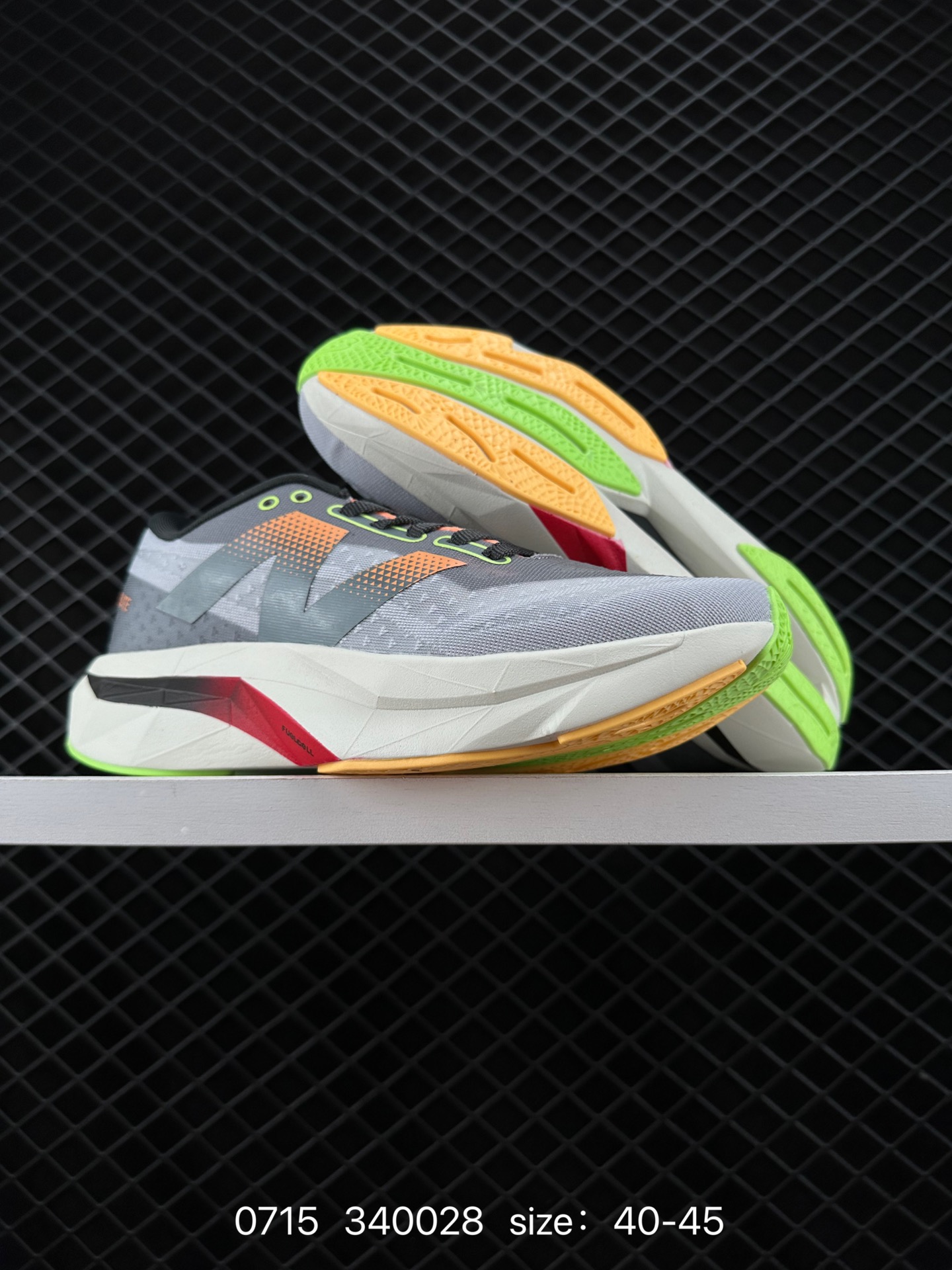 🛒购物价:220💰公司级正确版本✅官方旗舰店同步品质.New Balance FuelCell SuperComp Elite v4 运动舒适耐磨 低帮休闲跑步鞋
新款的ELITE V4,在鞋面和鞋底都做了升级。鞋面采用了工程网眼,增加了透气性并且鞋面支撑也比上一代有了提升。
中底脚感软弹兼备,内里搭配带加强筋的碳板
鞋中底厚度大概5厘米左右,增高效果是非常明显的,中底方面有一块全掌,让你跑步的时候推进力更强。
外观大大的NB Logo霸气又好看,立体感的中底有着强大的压迫感
货号:MFCXGK8
编码:340028
Size:40~45